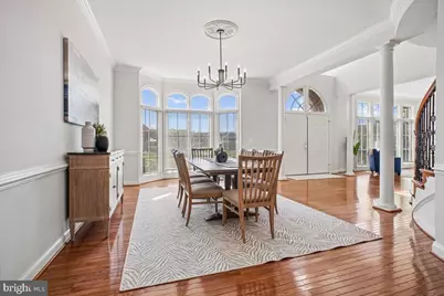 11040 Heathland Drive, Oakton, VA 22124 - Photo 9