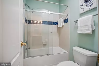 11040 Heathland Drive, Oakton, VA 22124 - Photo 35