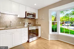 5731 Wood Mouse Ct, Burke, VA 22015 - Photo 17