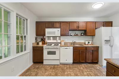5716 Glamis Drive, Alexandria, VA 22315 - Photo 5