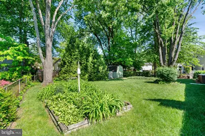 5716 Glamis Drive, Alexandria, VA 22315 - Photo 29