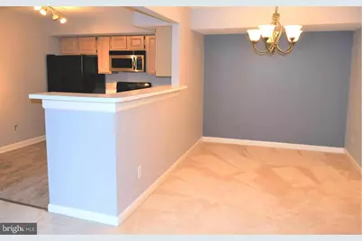 12249 Fairfield House Drive #411B, Fairfax, VA 22033 - Photo 5