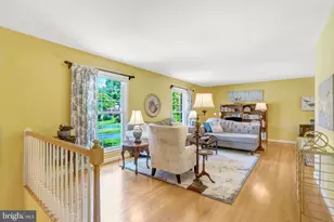 4203 Kings Mill Ln, Annandale, VA 22003 - Photo 5