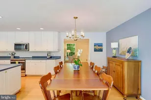 4007 Whispering Ln, Annandale, VA 22003 - Photo 9
