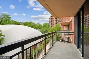 2230 George C Marshall Dr, Falls Church, VA 22043 - Photo 23