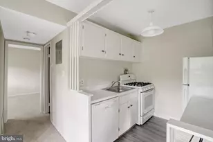7717 Donnybrook Ct, Annandale, VA 22003 - Photo 13
