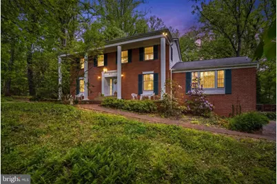 8545 Old Dominion Drive, McLean, VA 22102 - Photo 3