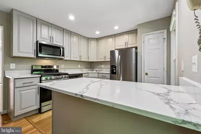 10628 Alison Drive, Burke, VA 22015 - Photo 9