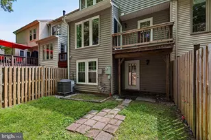 10628 Alison Dr, Burke, VA 22015 - Photo 23