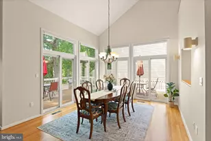 1424 Belcastle Ct, Reston, VA 20194 - Photo 9