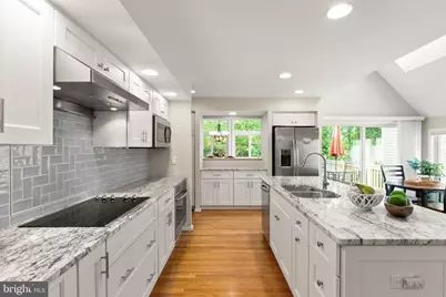1424 Belcastle Court, Reston, VA 20194 - Photo 5