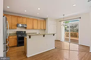 2658 Logan Wood Dr, Herndon, VA 20171 - Photo 11