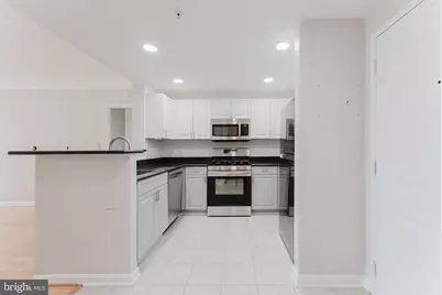 2726 Gallows Road #202, Vienna, VA 22180 - Photo 7