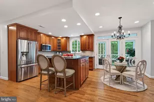 7211 Laketree Dr, Fairfax Station, VA 22039 - Photo 5