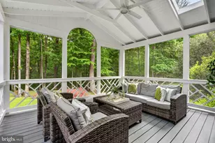 7211 Laketree Dr, Fairfax Station, VA 22039 - Photo 3