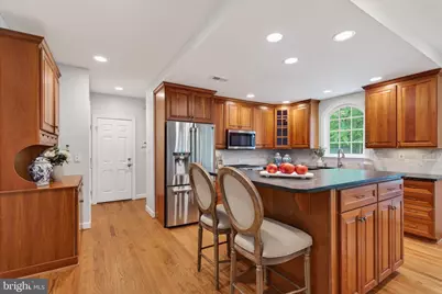 7211 Laketree Drive, Fairfax Station, VA 22039 - Photo 17