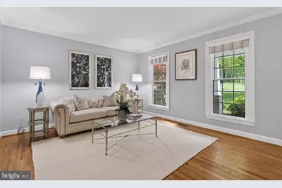 7211 Laketree Drive, Fairfax Station, VA 22039 - Photo 9