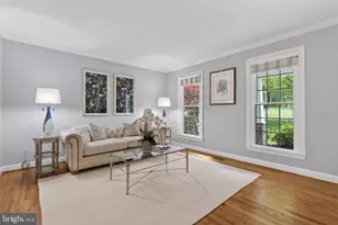 7211 Laketree Dr, Fairfax Station, VA 22039 - Photo 9