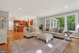 7211 Laketree Dr, Fairfax Station, VA 22039 - Photo 13