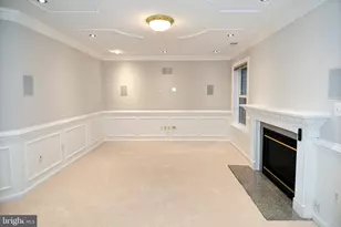 2444 Laura Mark Ln, Herndon, VA 20171 - Photo 5