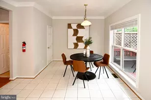 2444 Laura Mark Ln, Herndon, VA 20171 - Photo 15