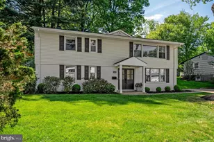 1109 Hillcrest Dr SW, Vienna, VA 22180 - Photo 1