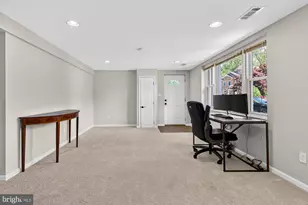 1109 Hillcrest Dr SW, Vienna, VA 22180 - Photo 13