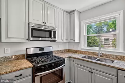 1109 Hillcrest Drive SW, Vienna, VA 22180 - Photo 43