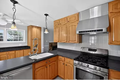 4042 Doveville Lane, Fairfax, VA 22032 - Photo 17