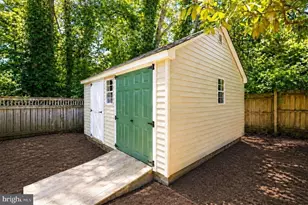 4042 Doveville Ln, Fairfax, VA 22032 - Photo 35
