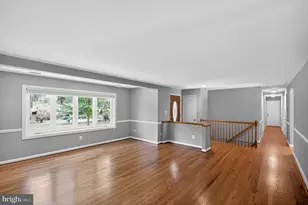 4042 Doveville Ln, Fairfax, VA 22032 - Photo 9
