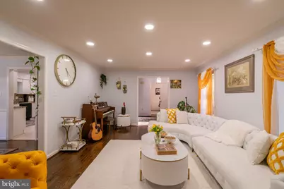 9907 Rosewood Hill Circle, Vienna, VA 22182 - Photo 17