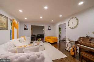 9907 Rosewood Hill Cir, Vienna, VA 22182 - Photo 23