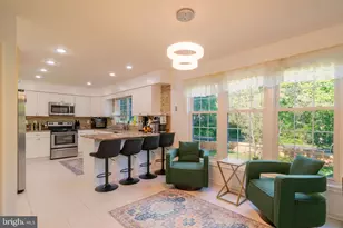 9907 Rosewood Hill Cir, Vienna, VA 22182 - Photo 9
