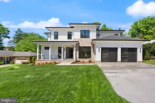 1324 Titania Ln, McLean, VA 22102 - Photo 3