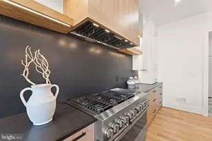 1324 Titania Ln, McLean, VA 22102 - Photo 25