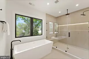 1324 Titania Ln, McLean, VA 22102 - Photo 55