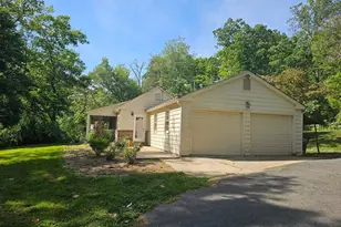 9126 Old Courthouse Rd, Vienna, VA 22182 - Photo 5