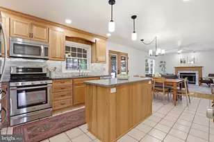 1404 Rock Ridge Ct, Herndon, VA 20170 - Photo 11