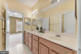 6002 St Hubert Ln, Centreville, VA 20121 - Photo 23
