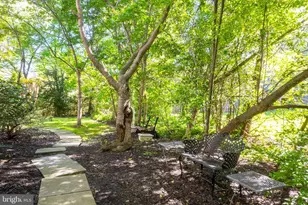 4705 Rippling Pond Dr, Fairfax, VA 22033 - Photo 3