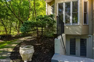 4705 Rippling Pond Dr, Fairfax, VA 22033 - Photo 7