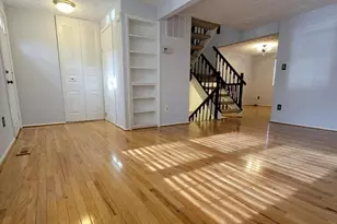 7974 Tyson Oaks Cir, Vienna, VA 22182 - Photo 5