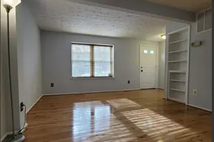 7974 Tyson Oaks Cir, Vienna, VA 22182 - Photo 9