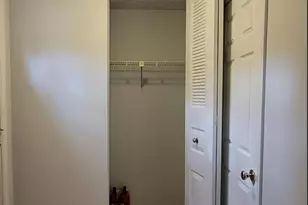 7974 Tyson Oaks Cir, Vienna, VA 22182 - Photo 3