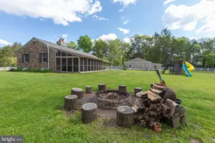 15027 Braddock Rd, Centreville, VA 20120 - Photo 11