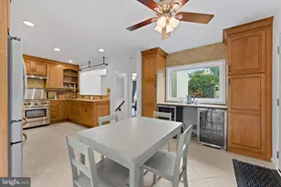4441 Village Dr, Fairfax, VA 22030 - Photo 35