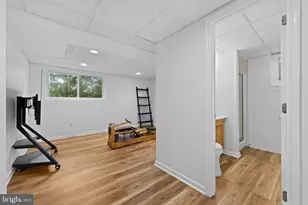 4441 Village Dr, Fairfax, VA 22030 - Photo 77