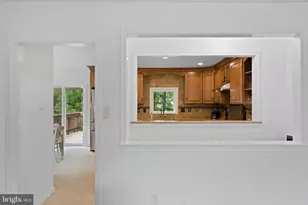 4441 Village Dr, Fairfax, VA 22030 - Photo 19