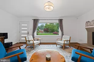 4441 Village Dr, Fairfax, VA 22030 - Photo 15